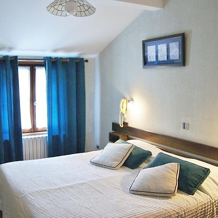 Logis Hotel De La Paix - Турню Экстерьер фото