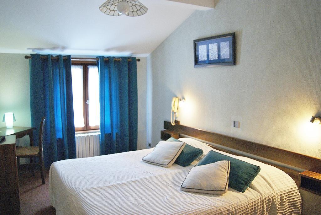 Logis Hotel De La Paix - Турню Экстерьер фото